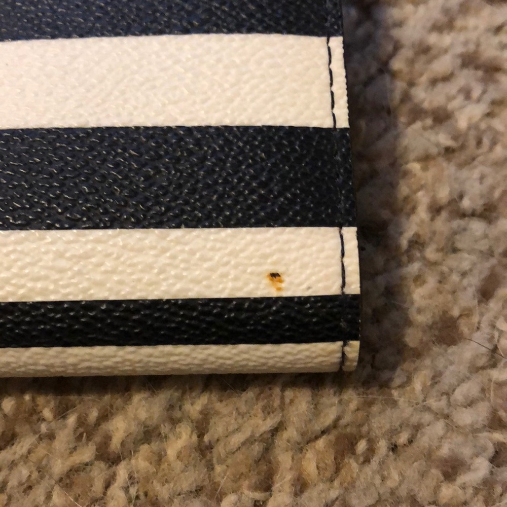 Kate Spade Wallet - Picture 5 of 5